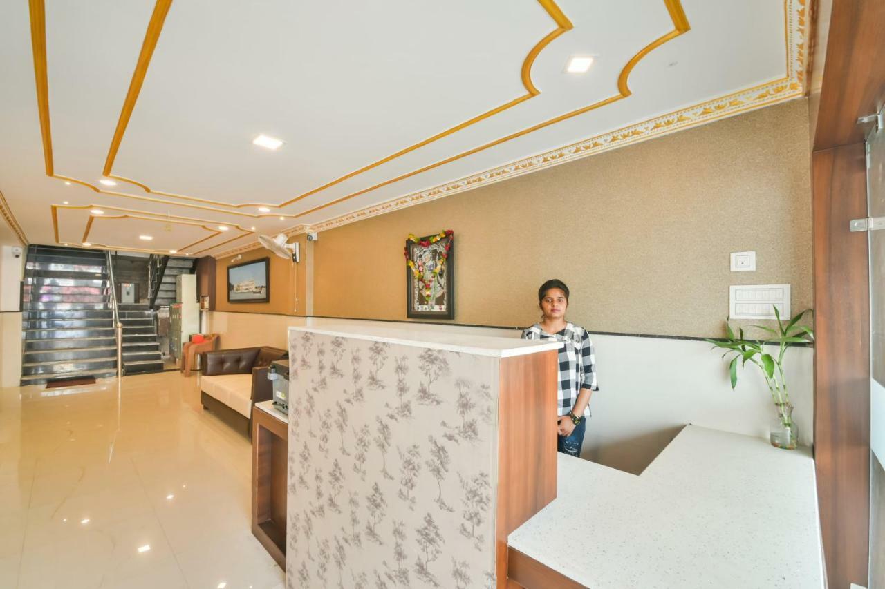 Golden Feather Hotel Udaipur Exterior photo